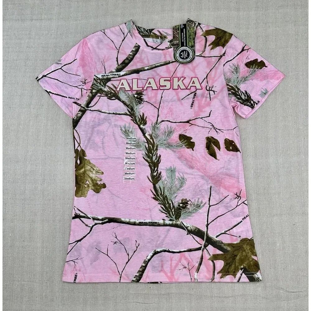 RealTree Xtra Green Alaska Pink Camo T-Shirt Women’s Medium NWT Hunting Woods